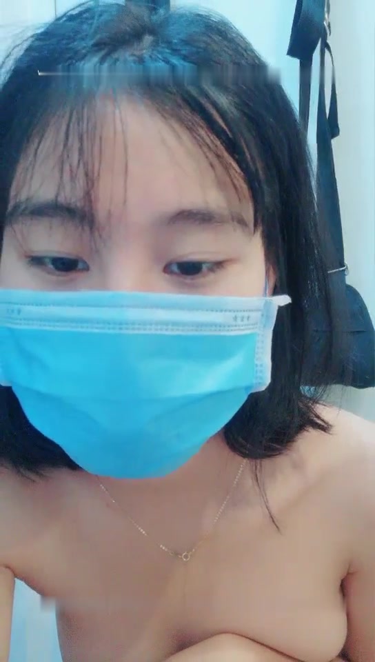 年轻嫩妹茜特乐情趣秋千上被猛操 小穴粉嫩无毛 这秋千视角很刺激