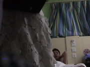 97年高颜值苗条美女下班兼职援交酒店和2男玩3P,怕搞坏不愿意过夜,1200元一起搞每人射一次