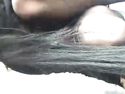 美女上班在厕所换丝袜