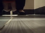 公司美女上厕所